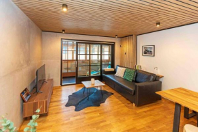 Cozy, modern and chic mit Bergblick